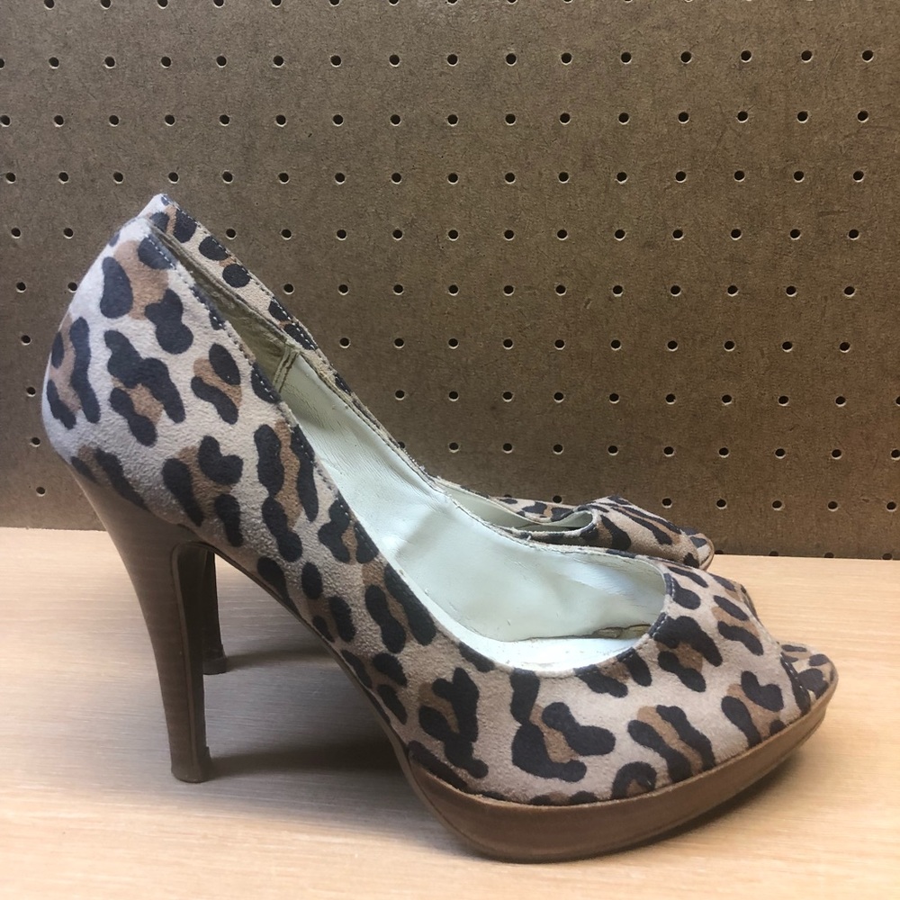Mossimo Supply Co. Women’s Peep Toe Platform Heels Size 10